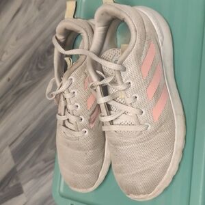 Adidas Cloudfoam sneakers